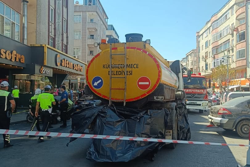 Küçükçekmece’de feci kaza: Su tankerinin altında kalan kadın hayatını kaybetti