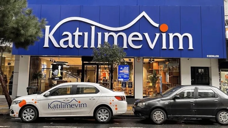 Katılımevim'in patronu telefonu bıraktı, tekneyle yurt dışına kaçtı