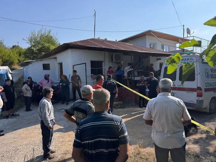 Osmaniye'de baba dehşeti! Tahra ile oğlunu öldürdü, gelini ve torununu yaraladı