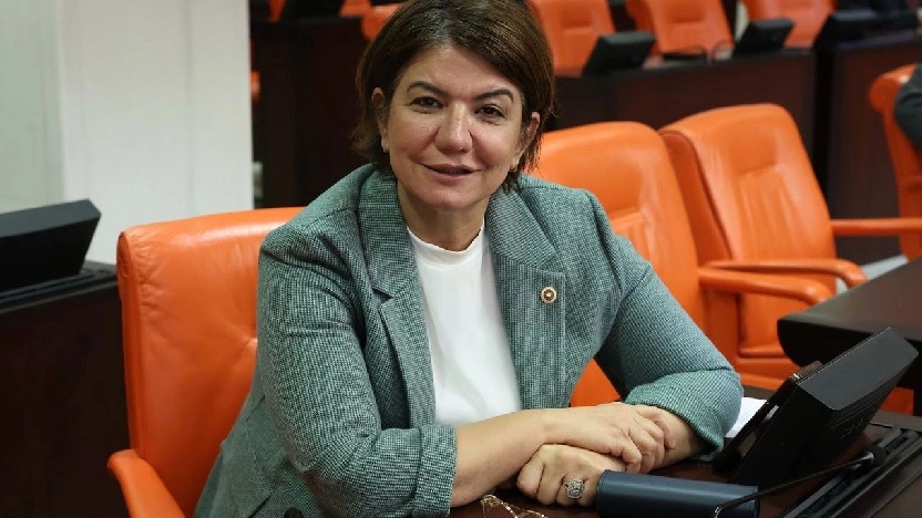 AKP milletvekili konuştu, gazeteci çifti gözaltına aldılar!