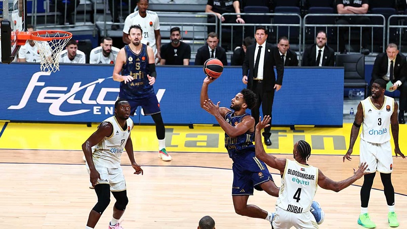 Fenerbahçe Tarfin, Dubai Basketbol'u da devirdi