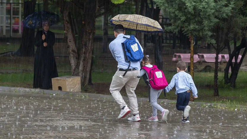 Meteoroloji uyardı valilikler harekete geçti. 6 ilde okullar tatil