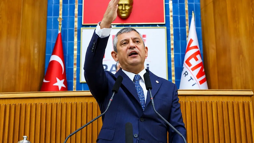 Özgür Özel Erdoğan'a seslendi: 'Dün öğlene kadar neredeydin küçük enişte?'