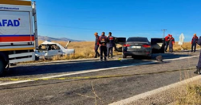 Afyonkarahisar'da feci kaza: Dört can kaybı