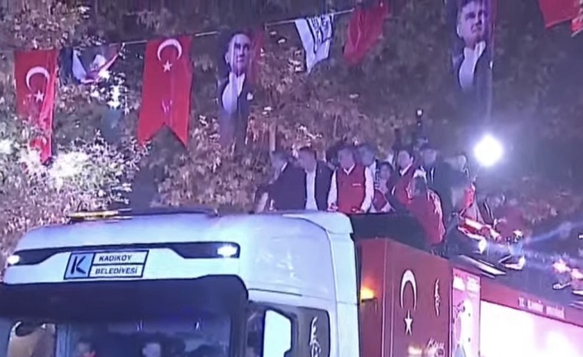 Cumhuriyetimizin 103'üncü yılı kutlu olsun: Yurttaşlar 'Cumhuriyet Yürüyüşüne' başladı!