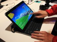 Samsung Ativ Q Benchmark testlerini alt üst etti