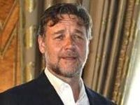 Russell Crowe, Cem Yılmazla yemekte buluştu