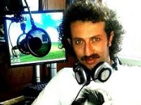 Yerel radyo spikerine kırmızı ışıkta infaz