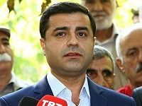 Demirtaş: Başbakan bize tezkerenin savaş tezkeresi olmadığını söyledi