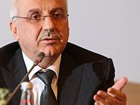 Elektrik kesintisi istifayı getirdi!