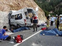 Balıkesir'de korkunç kaza: 11 ölü, 29 yaralı
