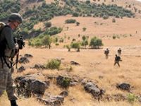 Diyarbakır'da bombalı saldırı: 1 asker şehit