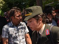 “Zengin olan asker de olmaz, şehit de olmaz”