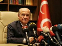 Bahçeli’ye “dönek” diyen isme beraat veren hakimler hakkında soruşturma!