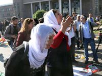 Ankara'da polisten karanfile gaz!