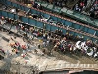 Hindistan’da viyadük çöktü: Onlarca ölü