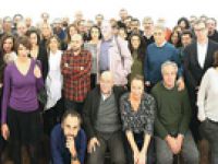 Tutuklu gazetecilere meslektaş selamı