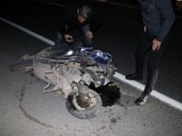 Manisa'da, otomobille çarpışan motosikletteki iki kişi öldü