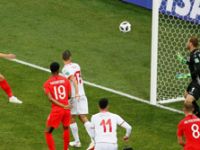 İngiltere'yi ipten Kane aldı