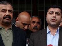 Selahattin Demirtaş ve Sırrı Süreyya Önder'e hapis cezası