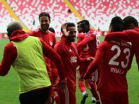 Demir Grup Sivasspor: 2 - Göztepe: 0