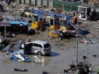 Edonezya'yı tsunami vurdu! Ölü sayısı artıyor