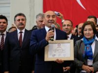 Ve Tunç Soyer de mazbatasını aldı