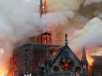 Paris’te Notre Dame Katedrali’nde yangın!