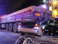 Kocaeli'de kaza! İki kişi feci şekilde can verdi