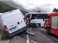 Antalya'da trafik kazası: 1 ölü,15 yaralı