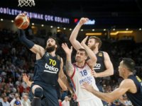Anadolu Efes öne geçti