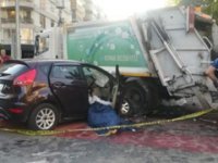 İzmir'de feci kaza: 2 Ölü, 2 yaralı