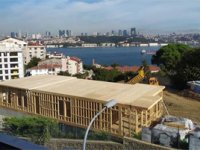 Tarihi koruda boğaz manzaraları lüks müştemilat inşaası!
