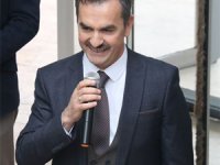 Çankırı'da göreve başlayan bürokratın yollarına güller döktüler!