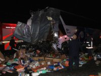 Düzce’de otobüs ile TIR çarpıştı: 2 Ölü ve 35 yaralı var