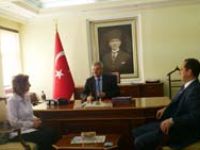 Ak Partiden yeni valiye ziyaret