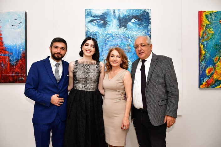 can-ailesi-aysen-can-sergi-resim-012.jpg