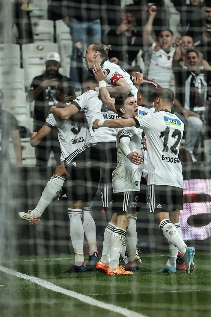 besiktas-alanyaspor-resim-04.jpg