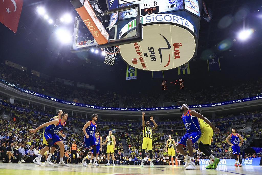 fenerbahce-beko-anadolu-efes-ilk-mac-resim-06.jpg