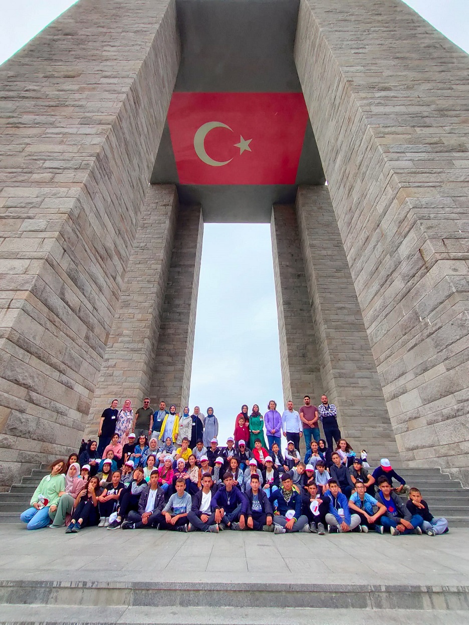ilgaz-ogrenciler-canakkale-ziyareti-resim-06.jpg