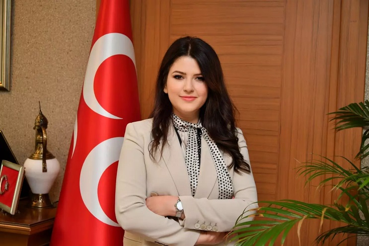 pelin-yilik-resim-00.jpg