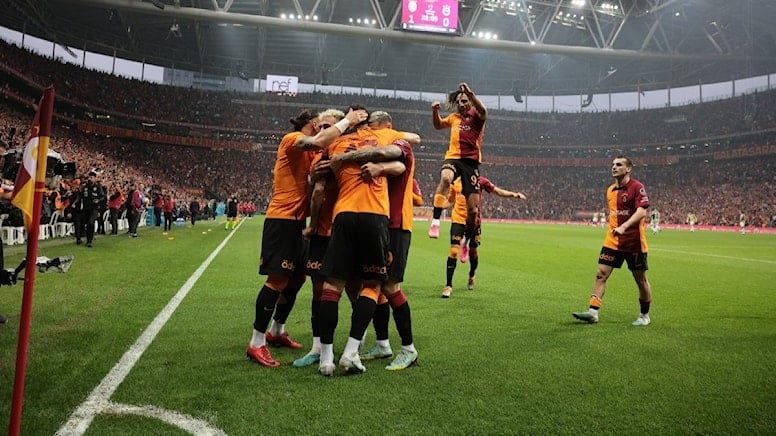 galatasaray-fenerbahce-resim-04.jpg
