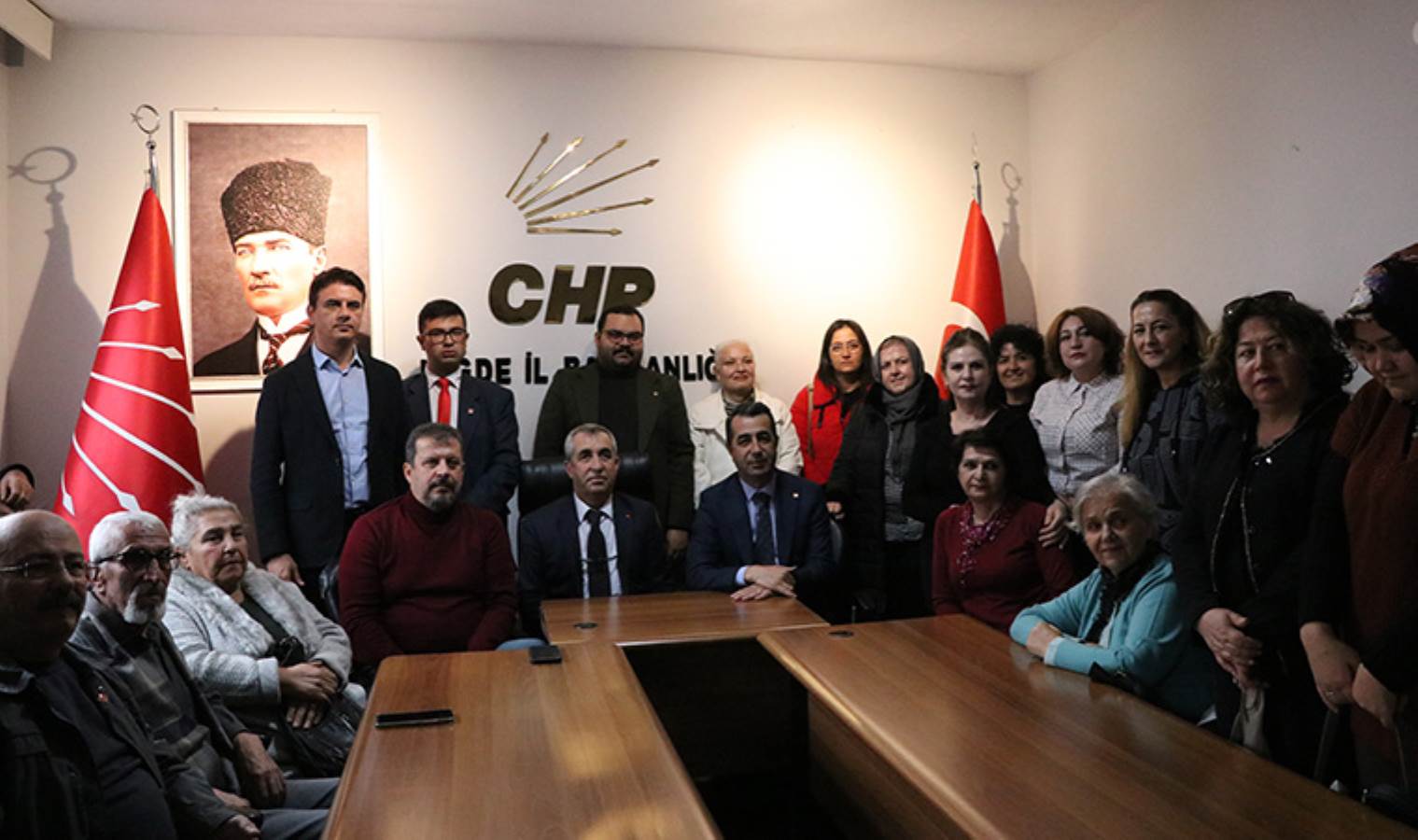 172138043-erhan-adem-chp-nigde-il-bsk-aa-1.jpg