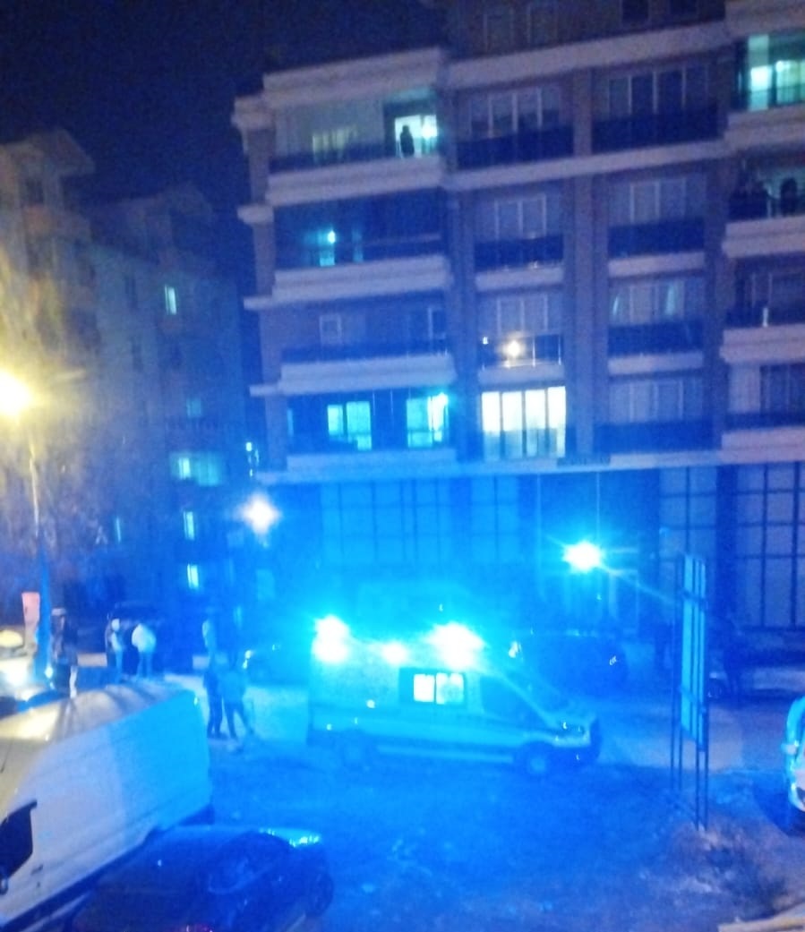aksu-mahallesi-cinayetin-islendigi-apartman-cankiri-resim-02.jpg