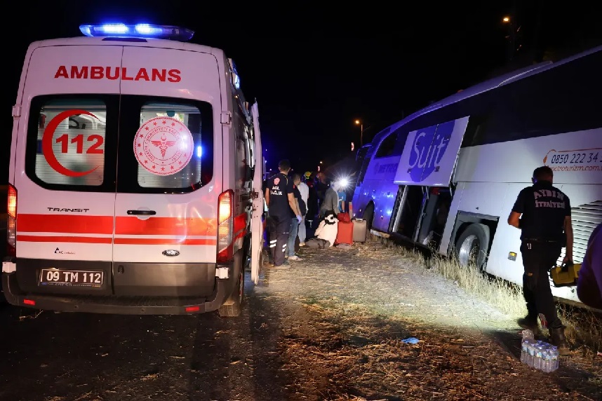 aydin-otobus-kaza-bir-olu-15-yarali-resim-05.jpg