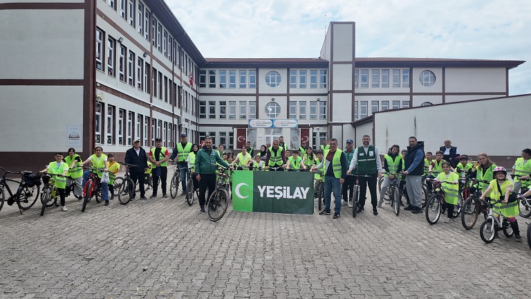 yesilay-cerkes-bisiklet-turu-resim-05.jpg