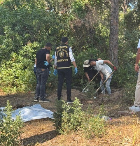 antalya-kayip-kadin-cinayet-resim-04.jpg