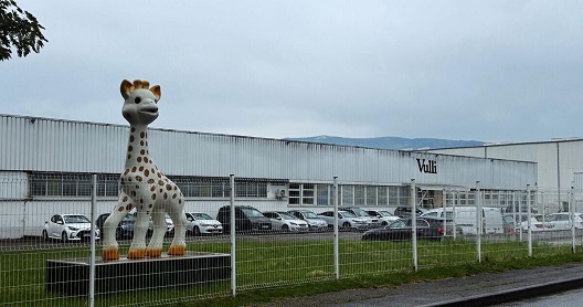 vulli-fransa-alpler-sophie-la-girafe-may-resim-04.jpg