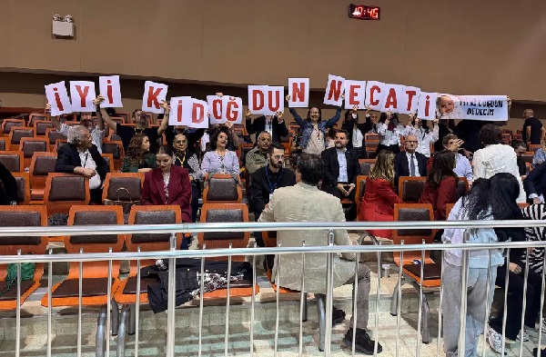 ibb-davasi-necati-ozkan-dogum-gunu-20-mayis-resim-02.jpg