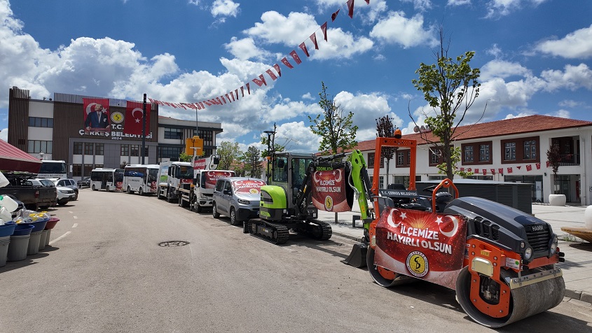 cerkes-yeni-arac-filosu-28-mayis-resim-02.jpg